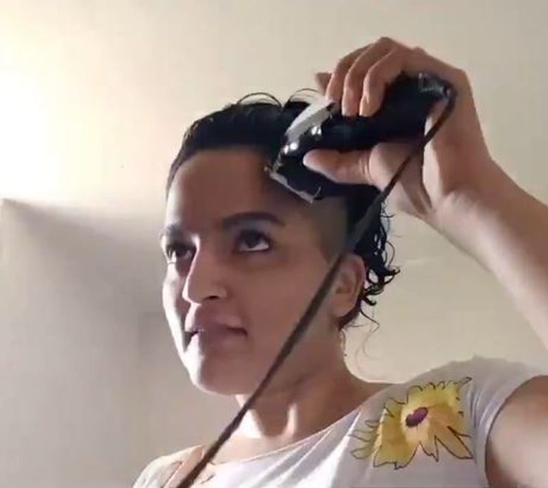 Kannada actress Sukrutha Wagle donates her hair for Cancer patients