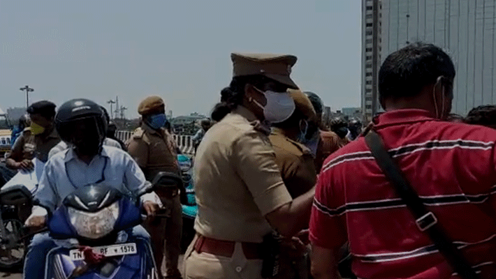 more than 1 lakh people arrested in tamilnadu for violating lockdown more than 1 lakh people arrested in tamilnadu for violating lockdown