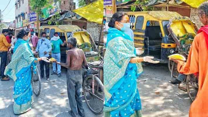 गौरतलब है कि देश में कोरोना वायरस के संक्रमण की चेन तोड़ने के लिए लॉकडाउन किया गया है। देश में जरूरी सेवाओं को छोड़कर सभी दुकाने बंद हैं। ऐसे में गरीबों के लिए ये समय आफत का है। रोजाना मजदूरी कर परिवार पालने वाले लोग भुखमरी की कगार पर हैं। किन्नर अखाड़े की ओर से प्रयागराज में पिछले 26 मार्च से लगातार निराश्रितों को भोजन व राशन वितरित किया जा रहा है।