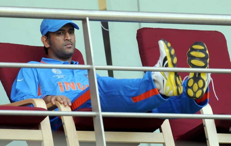 Nasser Hussain on MS Dhoni BCCI selectors should read this