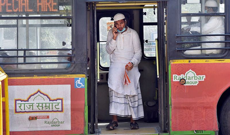 इन जमातियों में से 800 को क्वारंटीन किया जा चुका है। बाकी छुपकर बैठ गए हैं। जम्मू-कश्मीर के करीब 65 लोगों को दिल्ली में ही क्वारंटीन किया गया है।