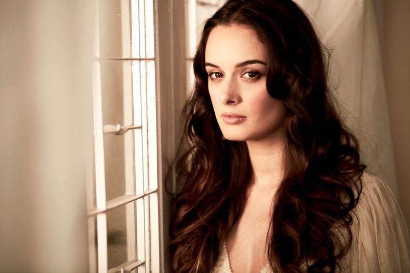 Evelyn sharma