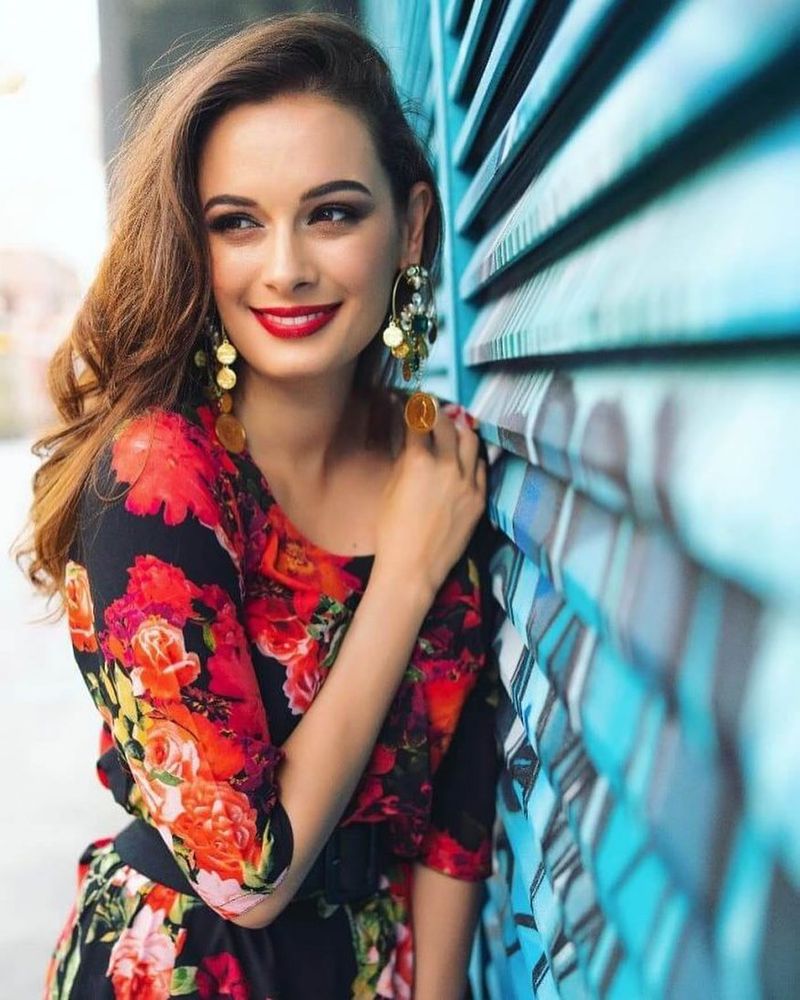 Evelyn sharma