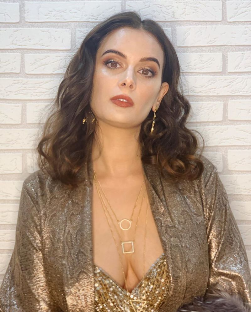 Evelyn sharma
