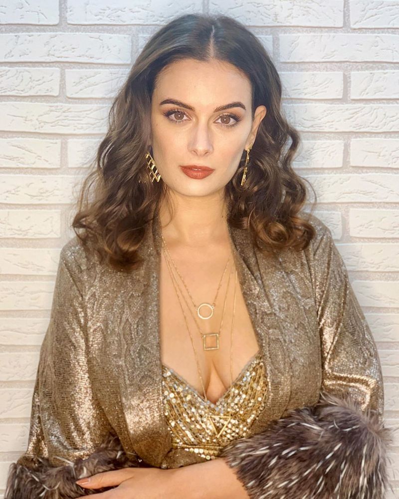 Evelyn sharma