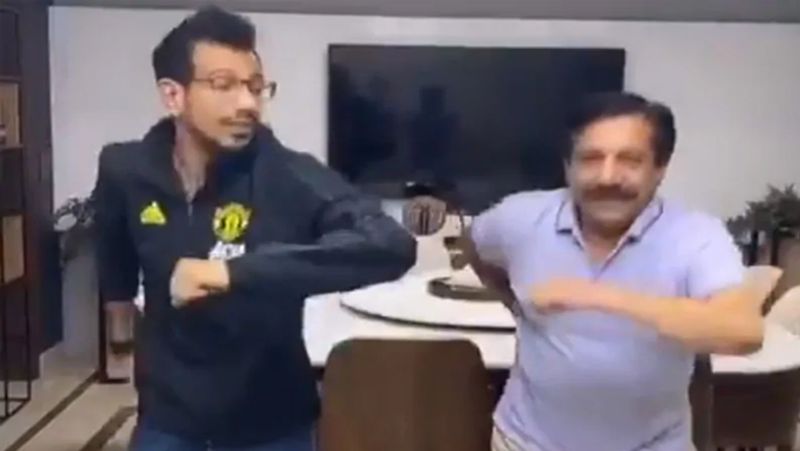 चहल अपने पिता के साथ भी इससे पहले टिकटॉक वीडियो बना चुके हैं। इस वीडियो में उन्होंने अपने पिता के साथ डांस किया था।