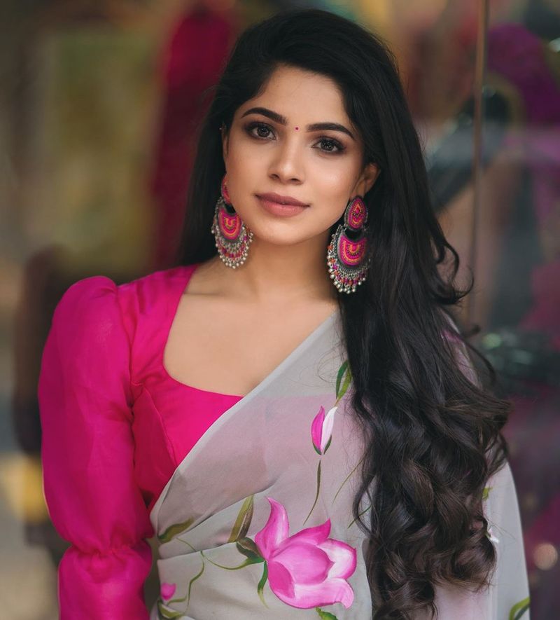 Dhivyabharathi