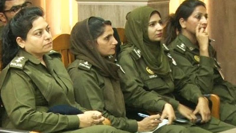 पाकिस्तान में महिलाओं से संबंधित मंत्रालय की प्रवक्ता जिल हुमा ने बताया की अगर SSP भी शिकायत दर्ज नहीं करते हैं तो उन्हें लिखित में इसकी वजह बतानी होगी।