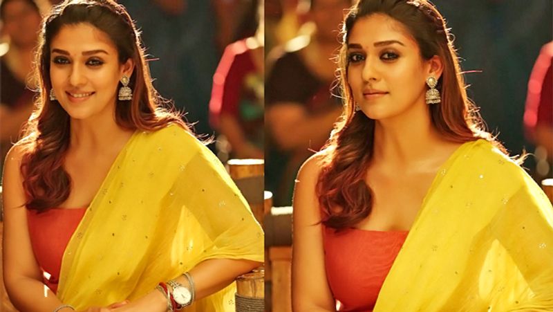 எவ்வளவு பிசியாக இருந்தாலும், உடற்பயிற்சி செய்வதை நிறுத்தவே மாட்டாராம். இவைகள் தான் நம்ம லேடி சூப்பர் ஸ்டாரின் பளபளக்கும் மேனிக்கான ரகசியங்கள். 