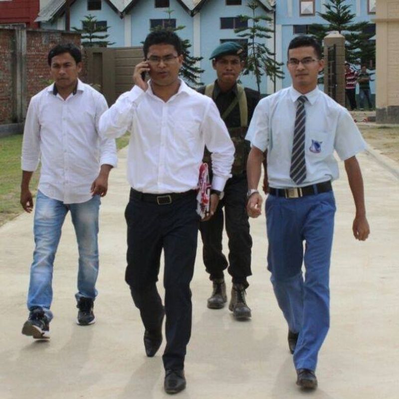अपने आईएएस बनने की सफलता को वह एक बड़ी कामयाबी मानते हैं न सिर्फ अपने लिए बल्कि पूरे समुदाय के लिए। उनका मानना है कि यह भले ही एक छोटी सफलता है लेकिन यह दूसरों के लिए अनुसरण करने का एक उदाहरण होगा। शिक्षा कैसे सबकुछ बदलने की ताकत रखती है और इंसान को एक बेहतर भविष्य की ओर ले जाती है, मैं इसका जीवंत उदाहरण हूं।