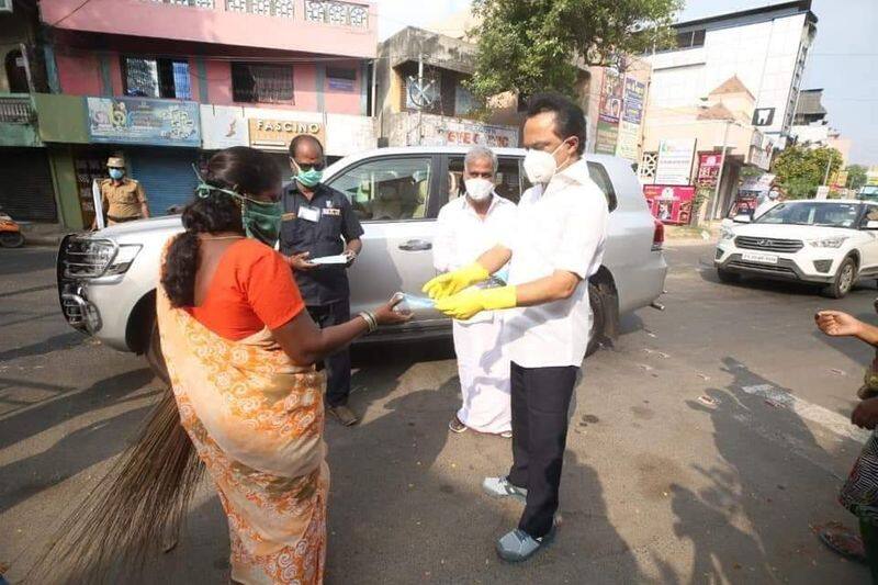 dmk chief stalin gave pest and shops and relief materiel  for kollathur peoples