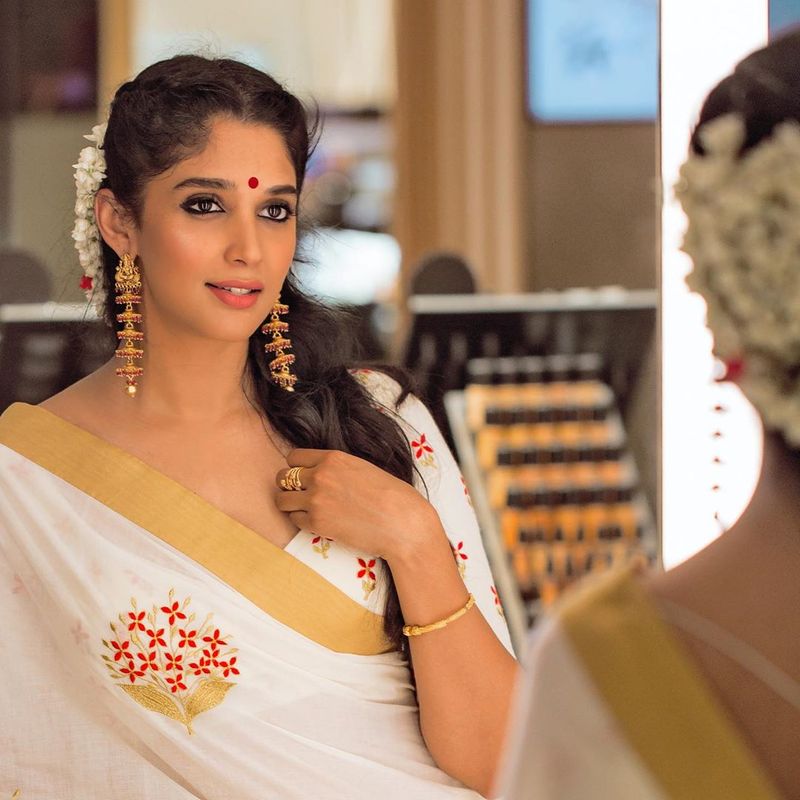 Nyla usha