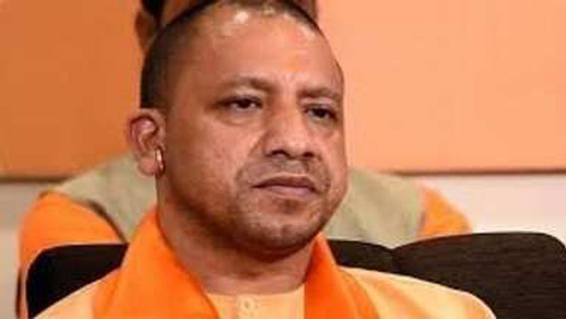 टीम 10. अपर मुख्य सचिव वित्त की अध्यक्षता में बनी कमेटी का कार्य कोरोना वायरस महामारी के कारण अर्थव्यवस्था पर पड़ने वाले प्रभाव का अध्ययन तथा भविष्य की रणनीति तैयार करना है। इस कमेटी में सदस्य के तौर पर प्रमुख सचिव, कृषि/उद्यान एवं खाद्य प्रसंस्करण एवं गन्ना विकास एवं उद्योग रहेंगे।
