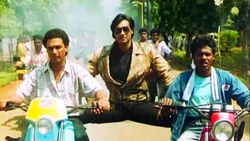 करीब 30 साल पहले रिलीज हुई इस फिल्म ने अजय देवगन को रातों-रात सुपरस्टार बना दिया था। फिल्म में अजय देवगन की दो बाइक्स पर खड़े होकर एंट्री वाला सीन आज भी लोगों के जहन बसा हुआ है।