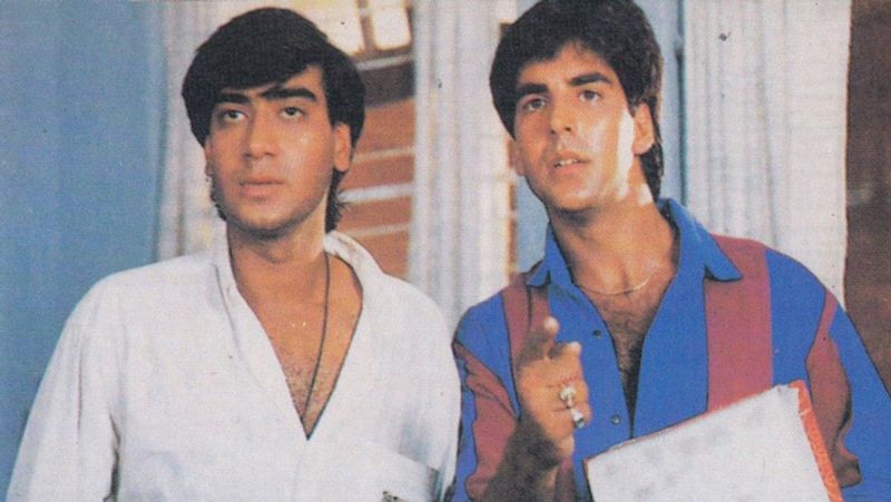 अक्षय ने इंटरव्यू में बताया था, 'नदीम-श्रवण के साथ मेरा म्यूजिक सेशन चल रहा था, मैं फिल्म 'फूल और कांटे' की शूटिंग की तैयारी कर रहा था, इसी दौरान एक कॉल आया और मुझसे कहा गया कि वे सुबह शूटिंग के लिए ना आए'। फिल्म में अक्षय की जगह अजय देवगन को लिया गया था। ये फिल्म 1991 में आई थी।