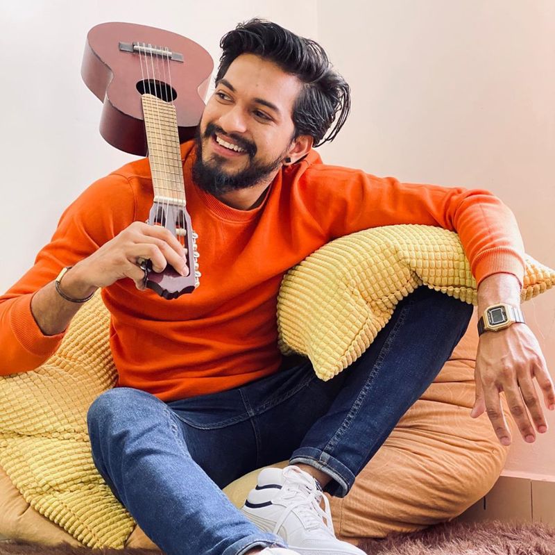 Bigg boss Mugan Rao Entered as a hero in Kollywood