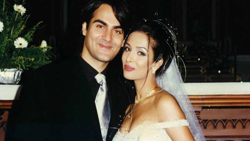 मलाइका और अरबाज ने करीब 5 साल की डेटिंग के बाद 1998 में शादी की थी। लेकिन 2016 में वे अलग रहने लगे और मई 2017 में उनके तलाक पर कानूनी मुहर लग गई । दोनों का बेटा अरहान खान है, जो अब मलाइका के साथ रहता है। बता दें कि तलाक के बावजूद अरबाज और मलाइका को अरोड़ा और खान परिवार के फंक्शंस और लंच-डिनर पर साथ देखा जा सकता है।
