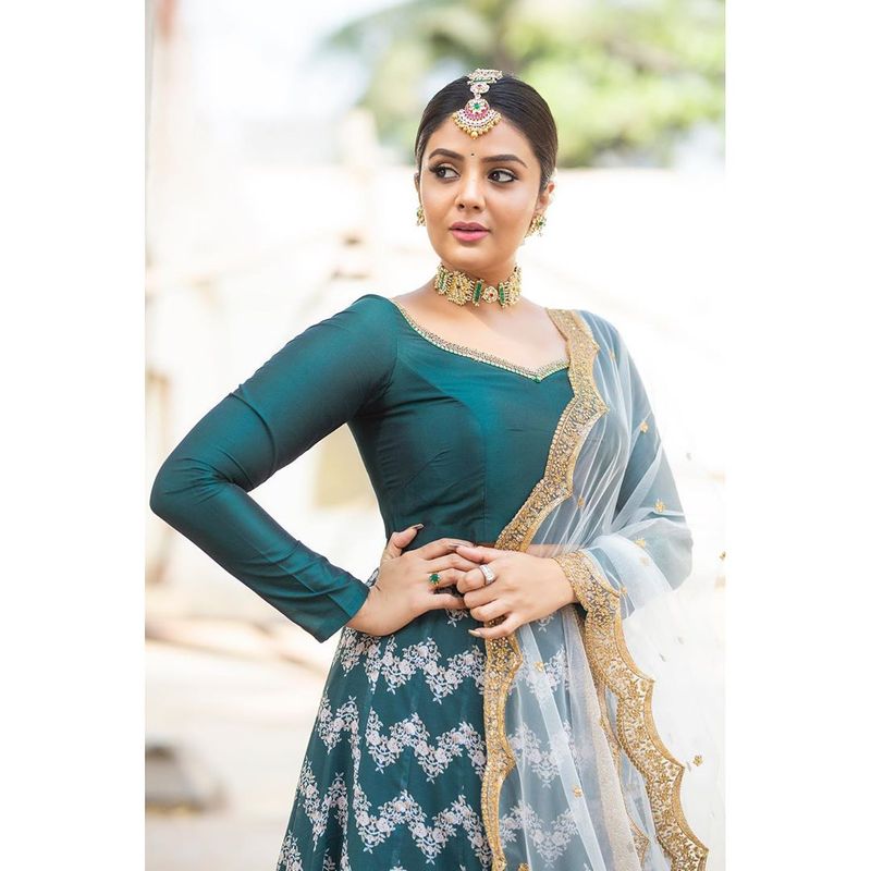 Anchor Sreemukhi latest instagram photos