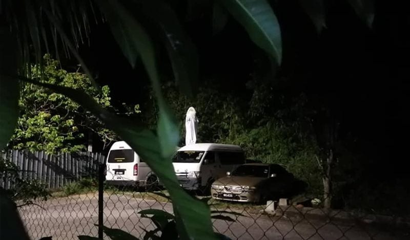 बाद में शख्स की पहचान मोहम्मद अरबिल के रूप में हुई, तब जाकर ये बात सामने आई कि ये असली भूत नहीं है।
