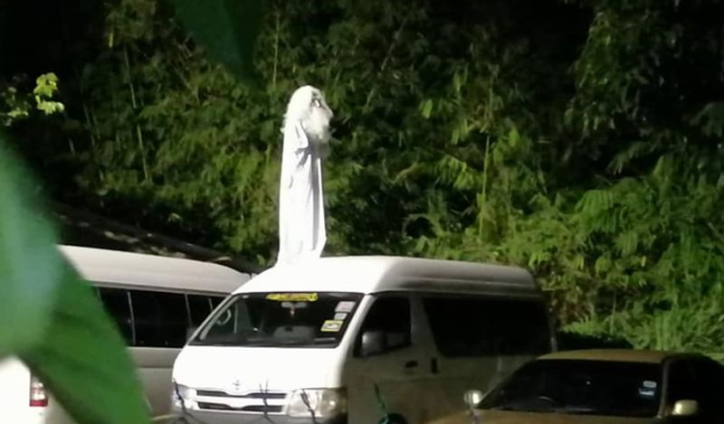 शख्स को सच का भूत समझ लोगों ने घर में ही बंद रहने का फैसला किया।