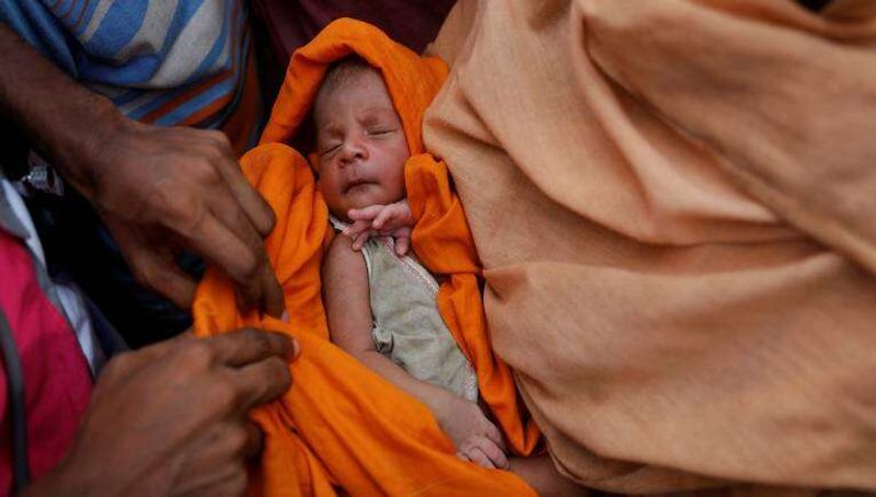 प्रीति ने एक बेटा और एक बेटी को जन्म दिया। इसमें बेटे का नाम कोविड रखा जबकि बेटी का नाम कोरोना रखा गया।