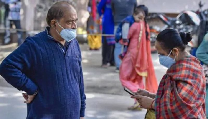 आगरा में शुक्रवार को कोरोना के 6 नए मामले सामने आए। इससे पहले जिले में 12 कोरोना पॉजिटिव मामले थे। अब जिले में कोरोना के कुल 18 मरीज हो गए हैं। शुक्रवार को सामने आए नए मामलों के सभी मरीज जमात में हिस्सा ले चुके थे।