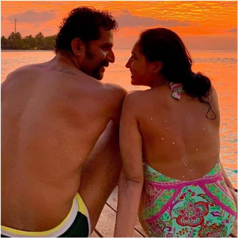 actress pooja first year marriage anniversary bikini photo goes viral
