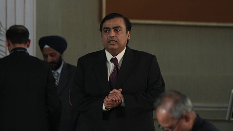 कंपनी के इस कदम की वजह कोरोना माहमारी के बाद बिगड़े आर्थिक हालत से निपटने के लिए है। कोरोना महामारी का असर पूरी दुनिया के बाज़ारों पर पड़ा है जिससे उभर पाने में काफी समय और पूंजी की जरूरत पड़ेगी।