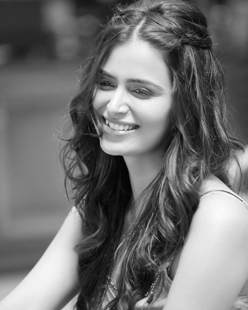 Meenakshi dixit