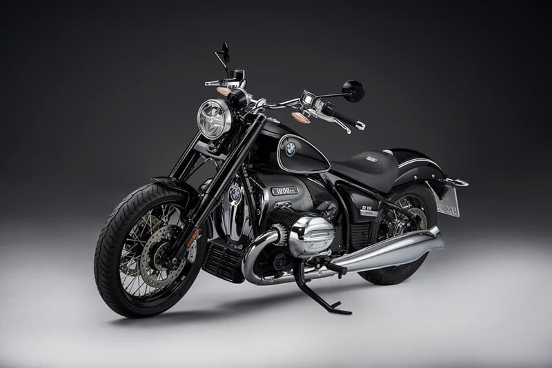Production Model of BMW R 18 bike Unveiled