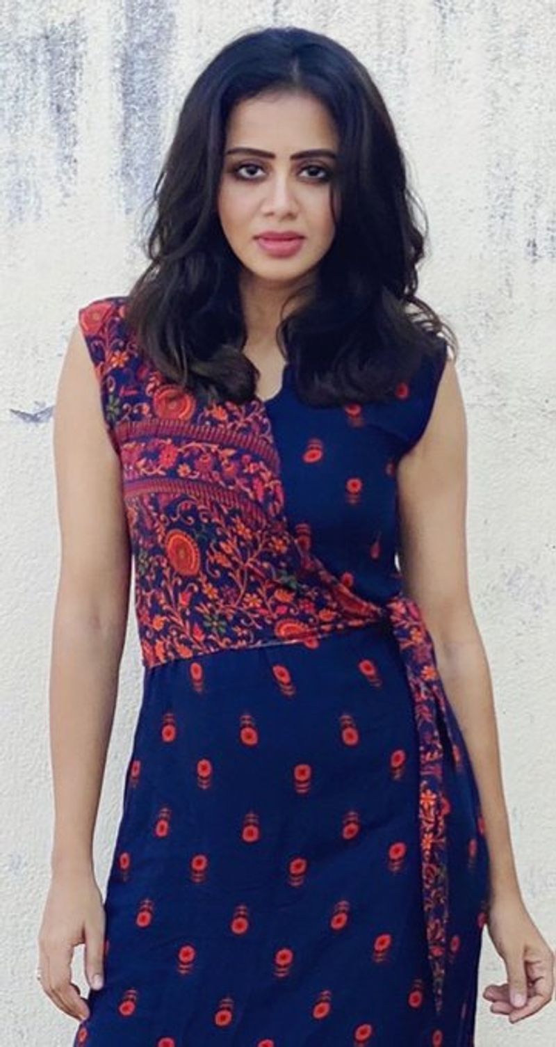 VJ Anjana