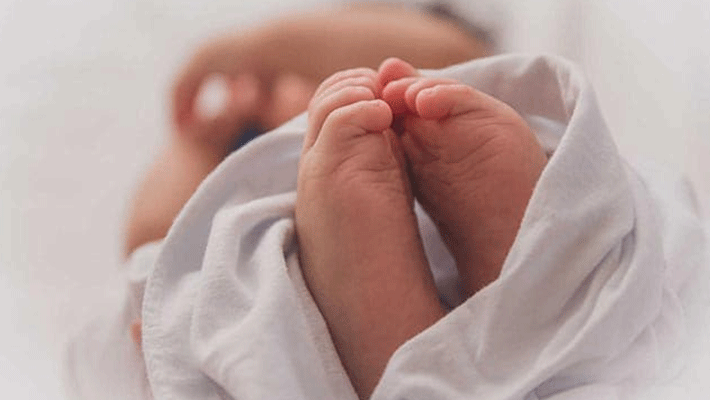 Coronavirus Positive Wife Of AIIMS Doctor Delivers Healthy Baby Coronavirus Positive Wife Of AIIMS Doctor Delivers Healthy Baby