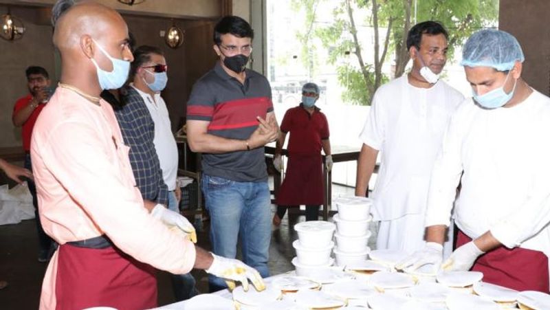 बांगाल क्रिकेट एसोशिएसन अपने खिलाड़ियों और कर्मचारियों का इस महामारी के समय पर बीमा भी करवा चुका है।