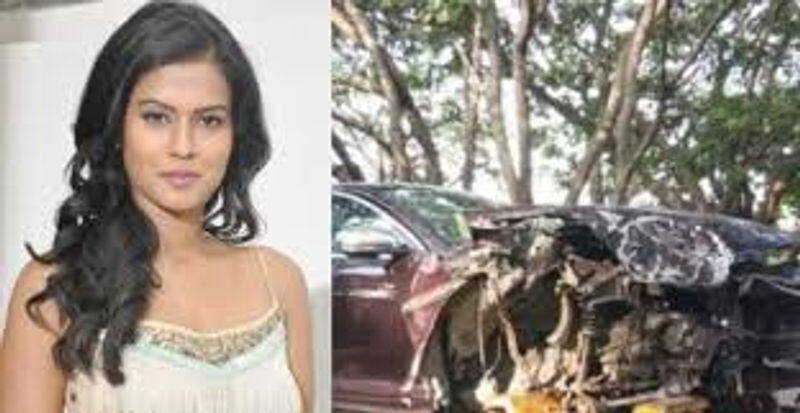 famous tamil actress met the accident in Bangalore