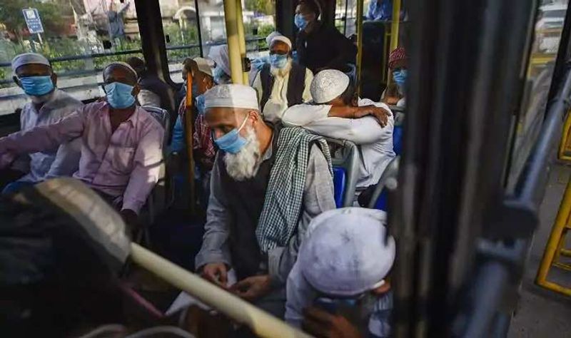 क्या है निजामुद्दीन मरकज तब्लीगी जमात मामला? निजामुद्दीन में 1 से 15 मार्च तक तब्लीगी जमात मरकज का जलसा था। यह इस्लामी शिक्षा का दुनिया का सबसे बड़ा केंद्र है। यहां हुए जलसे में देश के 11 राज्यों सहित इंडोनेशिया, मलेशिया और थाईलैंड से भी लोग आए हुए थे।