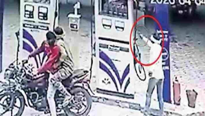 goons killed petrol pump employees police arrested inter district 8 criminals pra goons killed petrol pump employees police arrested inter district 8 criminals pra