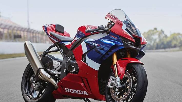 Honda CBR1000RR R Fireblade price cut massively by Rs 10 lakh Honda CBR1000RR R Fireblade price cut massively by Rs 10 lakh