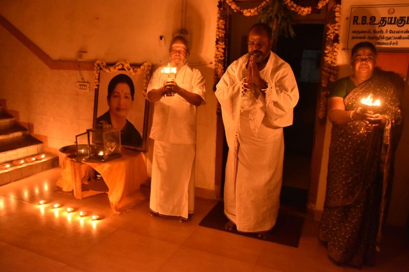 அமைச்சர் ஆர்பி உதயகுமார்