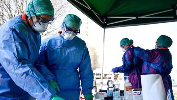 Corona virus havoc: 26 hospitalized victims of Mumbai hospital, quarantined entire hospital kps Corona virus havoc: 26 hospitalized victims of Mumbai hospital, quarantined entire hospital kps