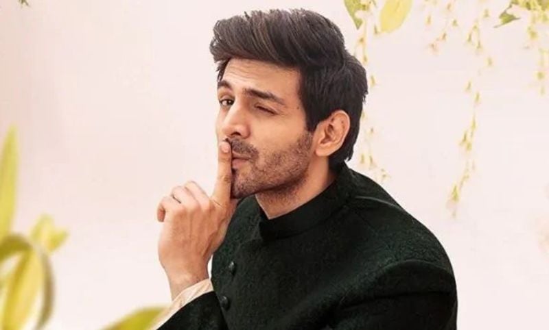 Sara Tendulkar latest post liked by Bollywood star Karthik aaryan, dating rumours on Sachin's daughter