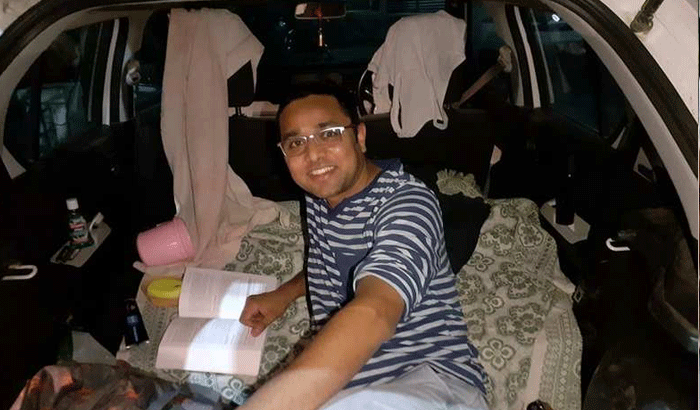 bhopal doctor working for corona patients makes car his home inspiring story kpt bhopal doctor working for corona patients makes car his home inspiring story kpt