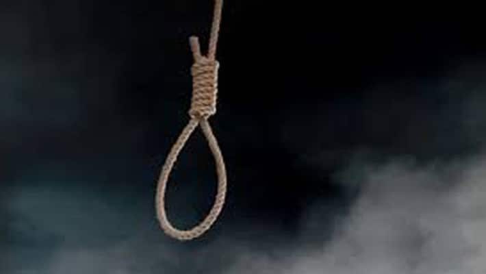 100 jewellery robbery issue...husband commits suicide 100 jewellery robbery issue...husband commits suicide