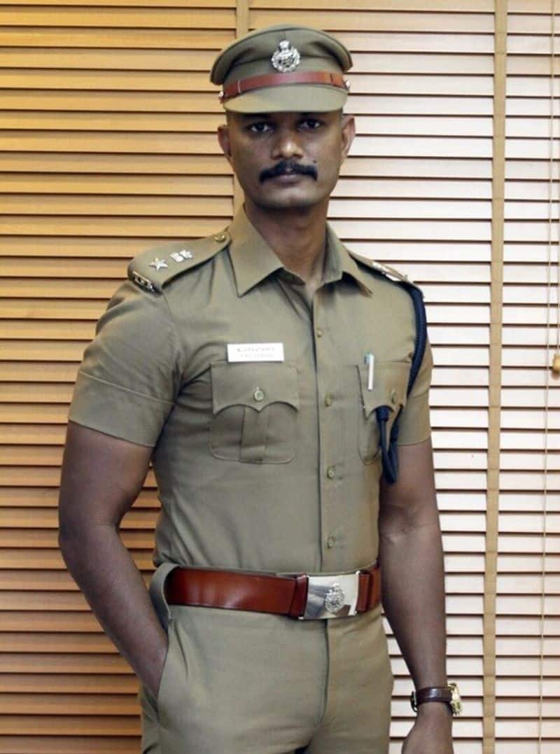 Ranipet District SP Mayilvaganan donate his one month salary to Corona Found