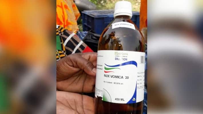 Wine sold in a bottle with a level of medicine in Uluberia Wine sold in a bottle with a level of medicine in Uluberia