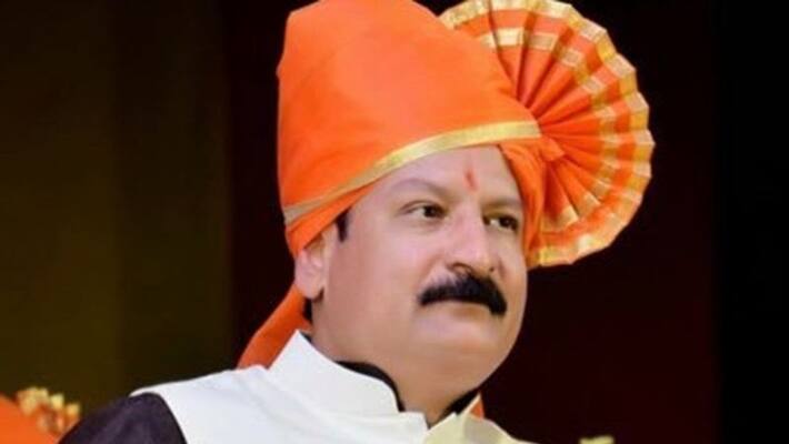 maharashtra bjp mla booked for visiting temple during lockdown maharashtra bjp mla booked for visiting temple during lockdown