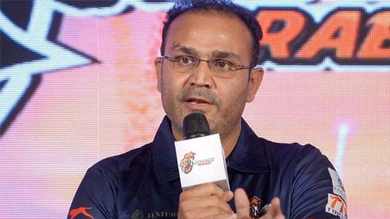 सहवाग लोगों को यही समझा रहें कि कुछ दिन घर के अंदर बैठ जाने से उनका टैलेंट खत्म नहीं होगा।