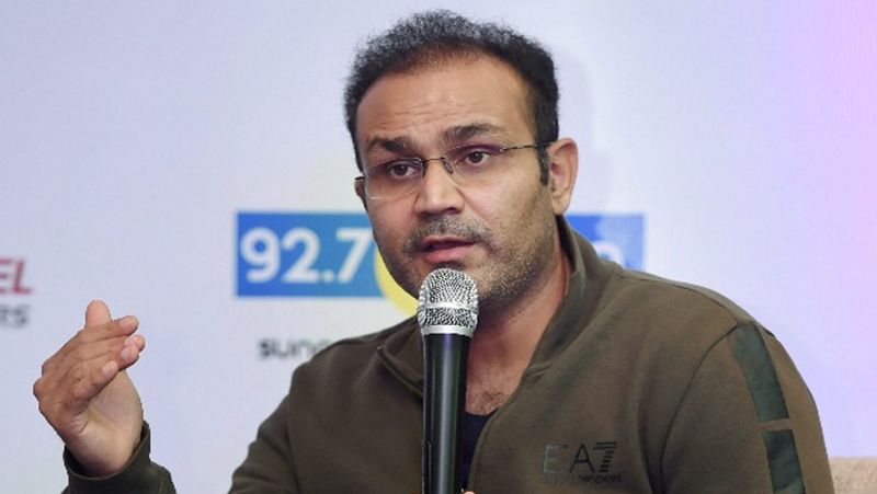 सहवाग के अलावा भी टीम इंडिया के सभी खिलाड़ी लगातार लोगों से घर के अंदर रहने की अपील कर रहे हैं, पर लोगों को अभी भी यह बात समझ में नहीं आ रही है ।