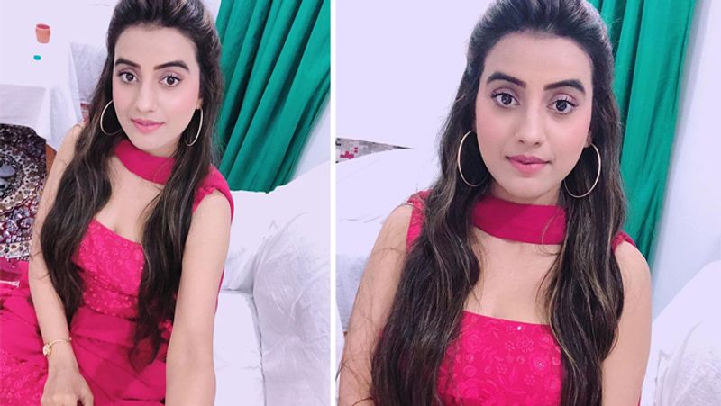 इसके साथ ही कइयों ने उनसे शिकायत भी की वो कभी उन्हें रिप्लाई नहीं करती हैं। वहीं, एक ने उन्हें अपनी प्रेरणा बताया। फैंस के बीच अपने लिए इतना प्यार देख एक्ट्रेस काफी खुश हुईं।