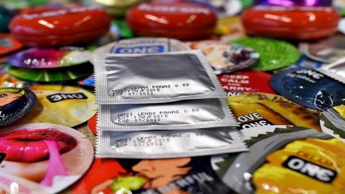 Due to this country, condoms are not available in the market, all factories closed due to Coronavirus MJA Due to this country, condoms are not available in the market, all factories closed due to Coronavirus MJA