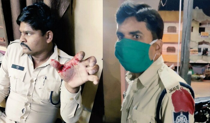 भोपाल में कुछ लोगों ने ड्यूटी पर तैनात पुलिसवालों को पीटा था तब शिवराज सिंह ने कहा था-दोषियों को उनके कुकर्मों का दंड अवश्य मिलेगा। उन्होंने कहा था- दिन रात एक कर जनता को इस महामारी से बचाने में लगे पुलिसकर्मियों पर हमला बर्दाश्त नहीं किया जाएगा! "कबूतर" हो या "कचौड़ी", किसी को बख्शा नहीं जाएगा! इन गुंडों पर राष्ट्रीय सुरक्षा कानून के तहत कार्रवाई की जाएगी!